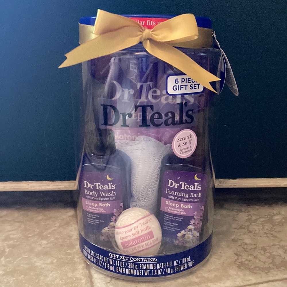 NWT Dr Teal’s 6 piece sleep-aide gift set